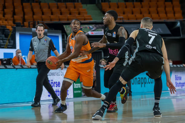 不小的苦头 不小的苦头